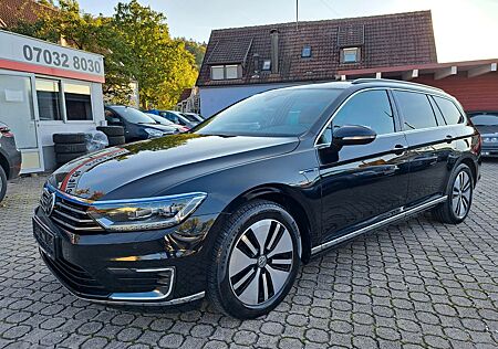 VW Passat Variant Volkswagen GTE/ACC/PANO/KEYLES/TW/SPUR/LED*