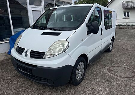 Renault Trafic 1,9 Hubraum ( 8-Sitzer )teilverglast