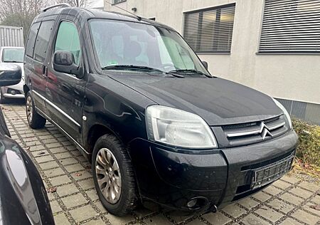 Citroën Berlingo 1.6 HDi 90 PS Multispace Exclusive*1.HD