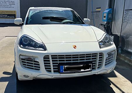 Porsche Cayenne GTS PZ Wartungen Lückenlos