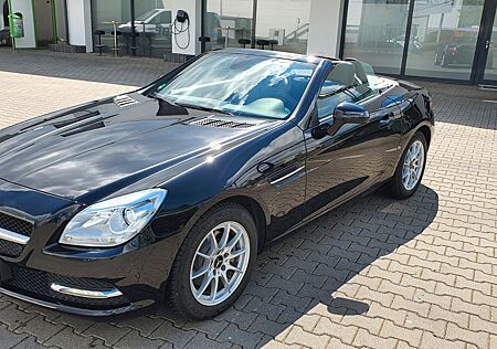 Mercedes-Benz SLK 200 Edition1 Klima*Leder*Navi*Airscf*Designo