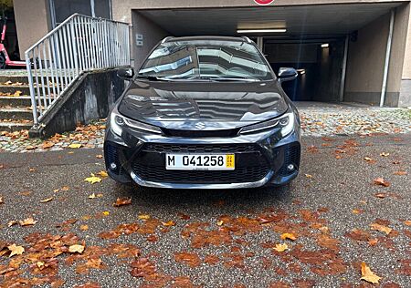 Suzuki Swace Mietwagenpaket.