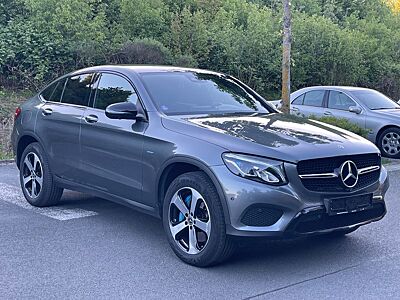 Mercedes-Benz GLC350e COUPE 4MATIC AMG-Interieur 360 LED AHK