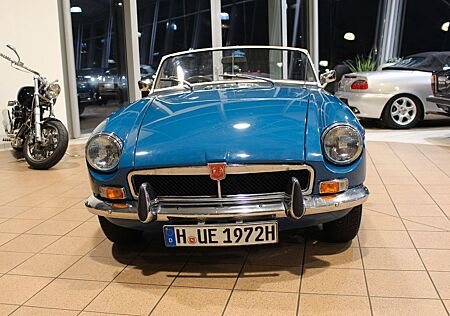 MG MGB + RECHTSLENKER+OLDTIMER+