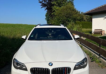 BMW 520d Touring A -