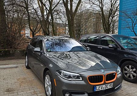 BMW 520d xDrive Touring Luxury Line VOLLAUSSTATTUNG