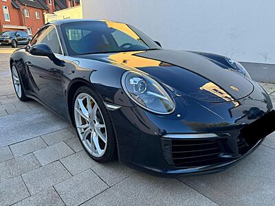 Porsche 911 Carrera 4