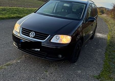 VW Touran Volkswagen 2.0 TDI Trendline Trendline