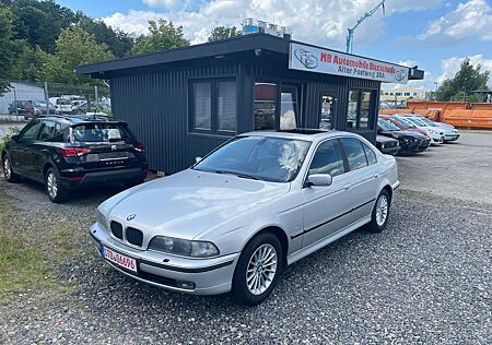 BMW 523i Lim.*Xenon*Leder*Automatik*Alu*SH-Gepflegt*