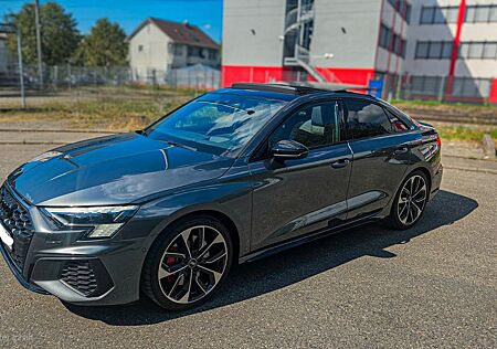 Audi S3 |Lim|Voll|HeadUp|Pano|B&O|Garantie|19Zoll|2.Hd