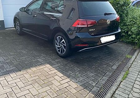 VW Golf Volkswagen 1.0 TSI Sound Sound