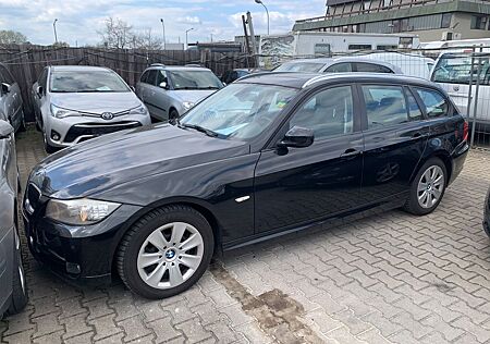 BMW 318d , Automatik Getriebe, Navi, Panorama Dach