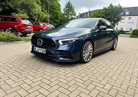 Mercedes-Benz A 35 AMG Mercedes-AMG A 35 4MATIC DCT Merced...