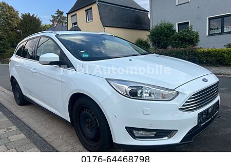 Ford Focus Turnier Titanium+ALUS+MFL+LEDER+KAMARA