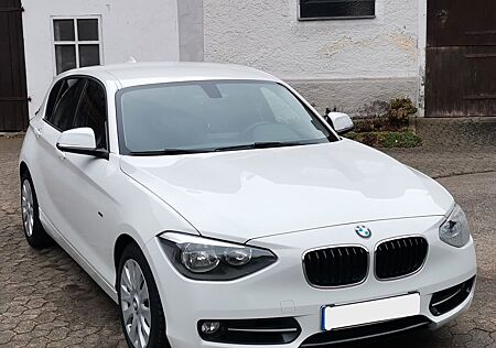 BMW 118i Sport Line *Steuerkette + Service NEU *