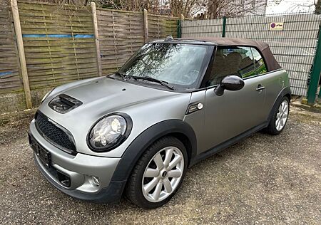 Mini Cooper SD Cabrio Highgate LEDER/NAVI/AUTOMATIK