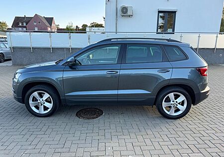 Skoda Karoq gebraucht kaufen Skoda Karoq Ambition 4x4*NAV*TEMP/SHZ/PDC/DSG/