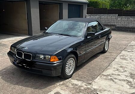 BMW 320i Cabrio