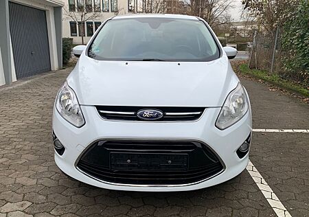 Ford C-Max Titanium