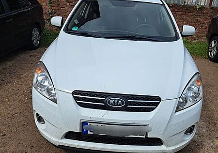 Kia Cee'd / Ceed 1.6 CRDi 115PS