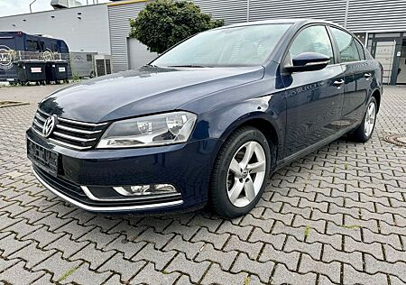 VW Passat Volkswagen Lim. BlueMotion - TÜV + ZR + WAPU NEU