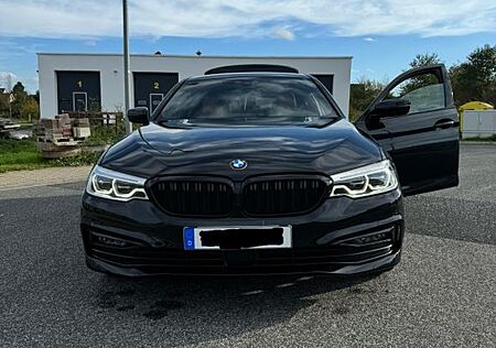 BMW 530i A/HuD/Sport Line