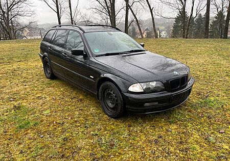 BMW 325xi touring -