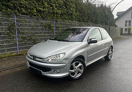 Peugeot 206 Quiksilver SERVO/FUNK/AIRBAG/KLIMA