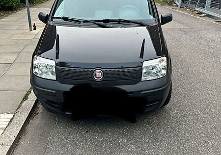 Fiat Panda . Mit TÜV