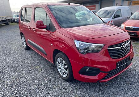 Opel Combo Life E Edition mit Panoramadach