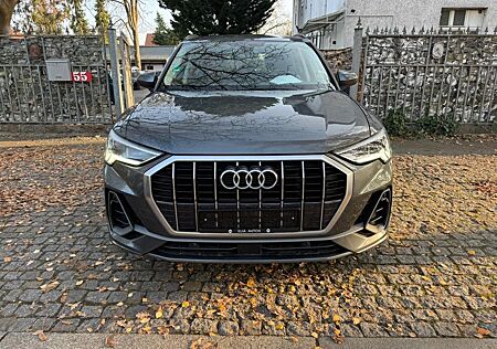 Audi Q3 45 TFSI e S line