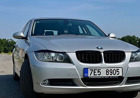 BMW 320d -
