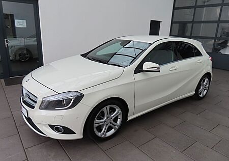 Mercedes-Benz A 200 Klima/Tempomat/Bi-Xenon/NSW
