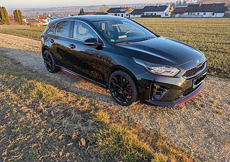 Kia Cee'd / Ceed 1.6 T-GDI GT GT