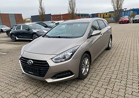 Hyundai i40 cw blue Trend 1,7 CDRi