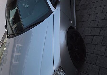 Audi A8 4.2 FSI tiptronic quattro
