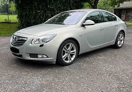 Opel Insignia 2.0 CDTI Sport 118kW TÜV 7.2025