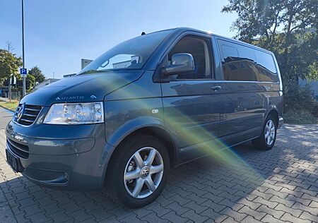 VW T5 Multivan Volkswagen Multivan Atlantis 1.Hand SHZ Sauber AHK Tempomat