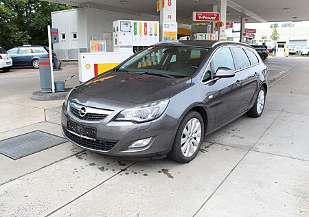 Opel Astra J Sports Tourer Innovation HU NEU