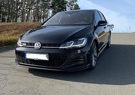 VW Golf Volkswagen 2.0 TDI DSG GTD PANO SOUND RFK ACC LED KEYL