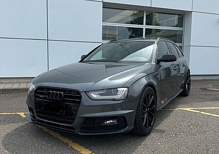 Audi A4 3.0 TDI S Line Quattro