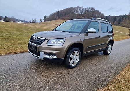 Skoda Yeti Active Outdoor 4x4 Klima TÜV 02.26 AHK 8fac