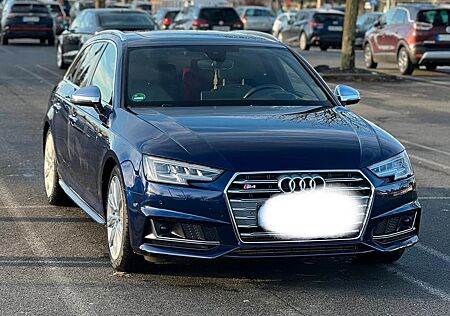 Audi S4 3.0 TFSI tiptr. quattro Av. Pano Navarra Extr