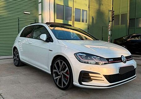 VW Golf Volkswagen 2.0 GTI DSG