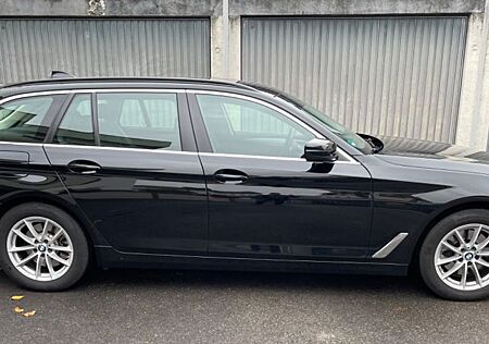 BMW 520d Touring A -