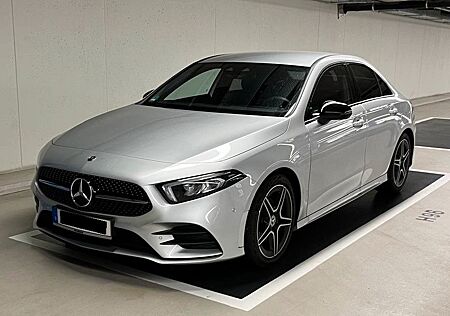 Mercedes-Benz A 200 Lim. AMG Line Night Paket