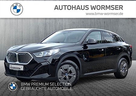 BMW iX2 eDrive20 DAB LED Komfortzg. Parkassistent