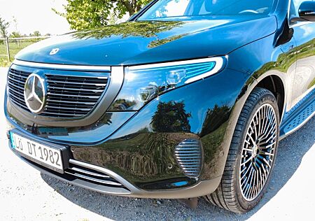 Mercedes-Benz EQC 400 4MATIC - mit Extras