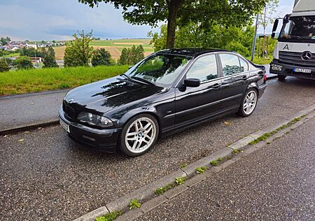 BMW 320i -