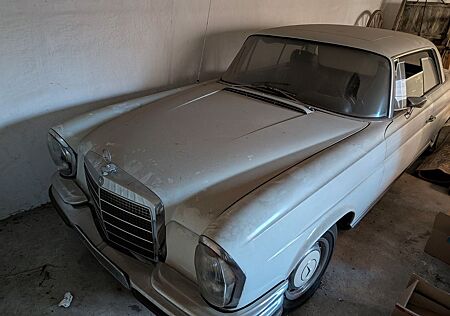 Mercedes-Benz 280 SE Coupé